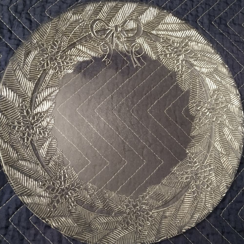 Oversized glass wreath plater open box